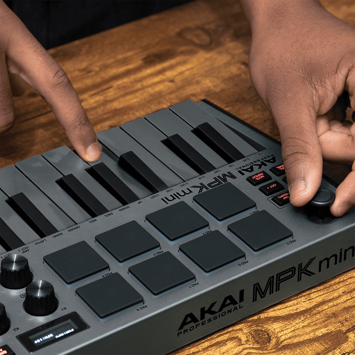 akai-professional-mpk-mini-mk3-gray_62b58deeba42d.jpg