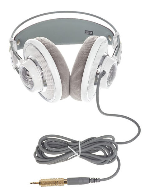 akg-k701_577cdddc1d444.jpg