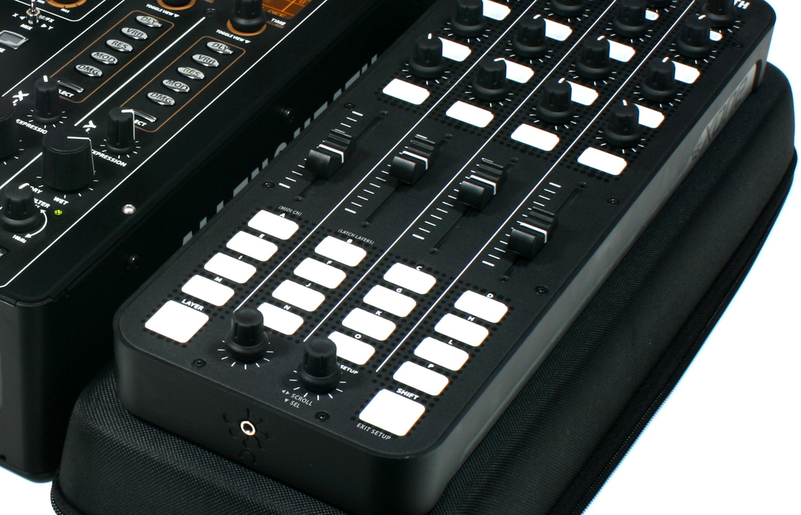 allen-heath-xone-k2_5d08b718565ff.jpg