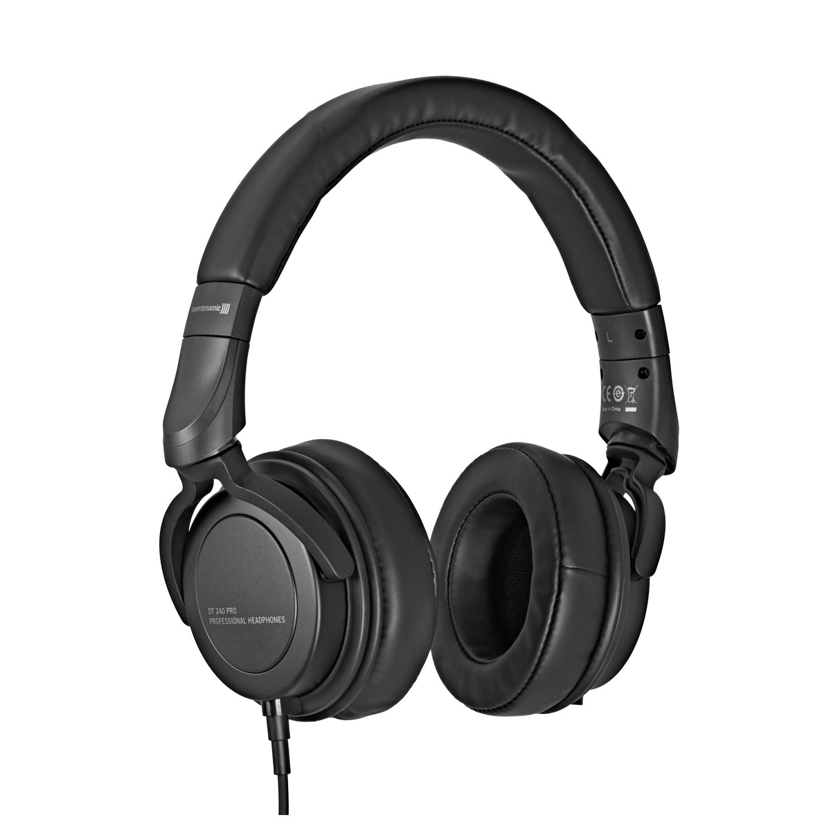 beyerdynamic-dt-240-pro_5ba0da683f629.jpg