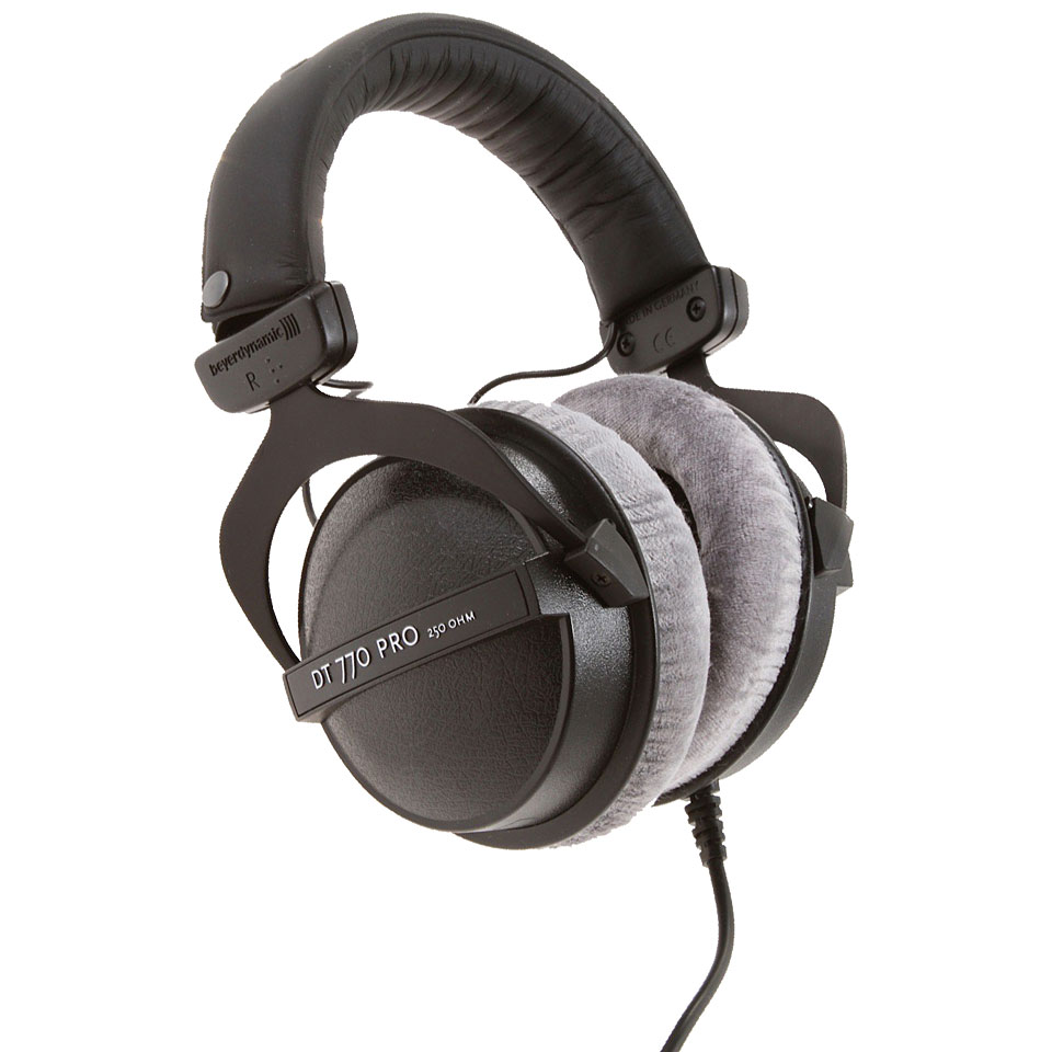 beyerdynamic-dt-770-pro-250-ohm_5b35fa85220f2.jpg