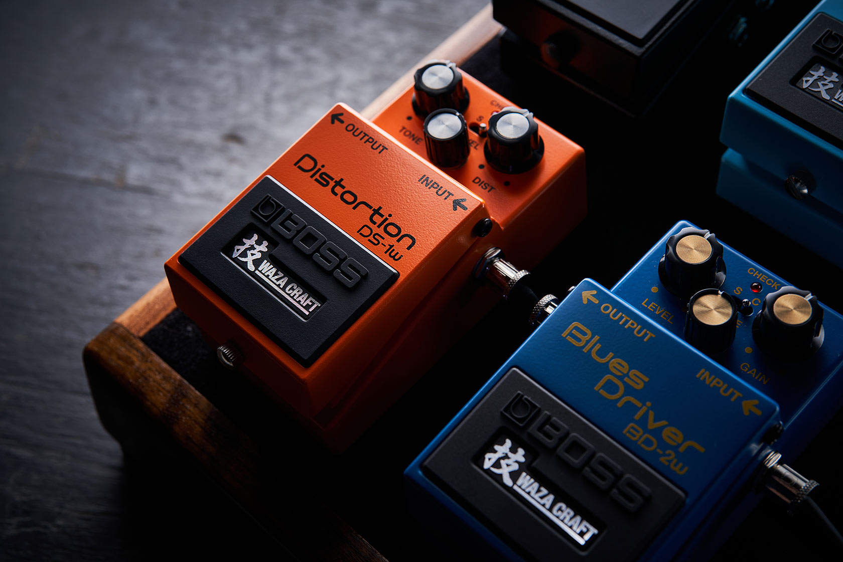 boss-ds-1w-pedal-distorcao-edicao-especial-waza-craft_633ef33f5bd9e.jpg