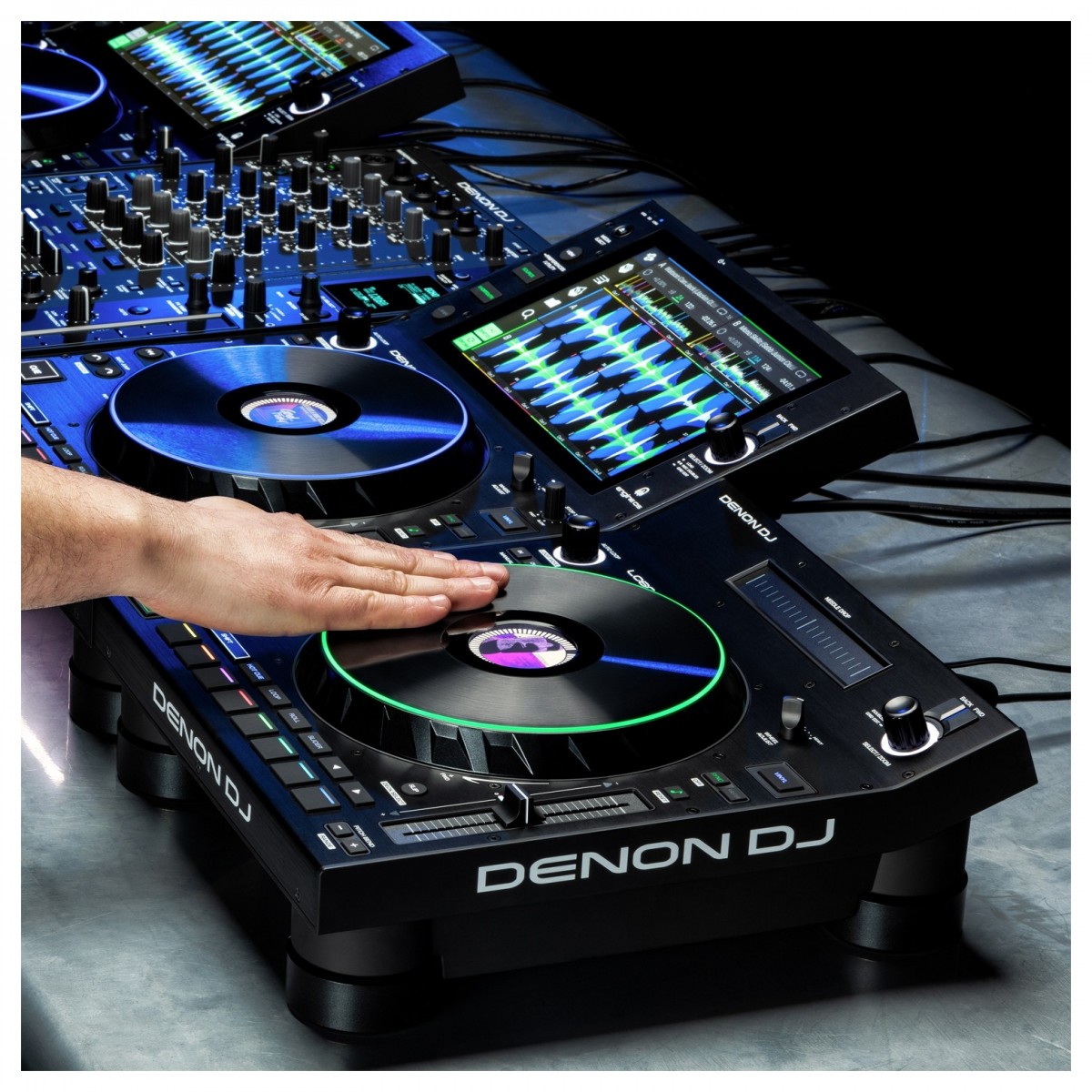 denon-dj-lc6000-prime_608fcbfe4b1d1.jpg